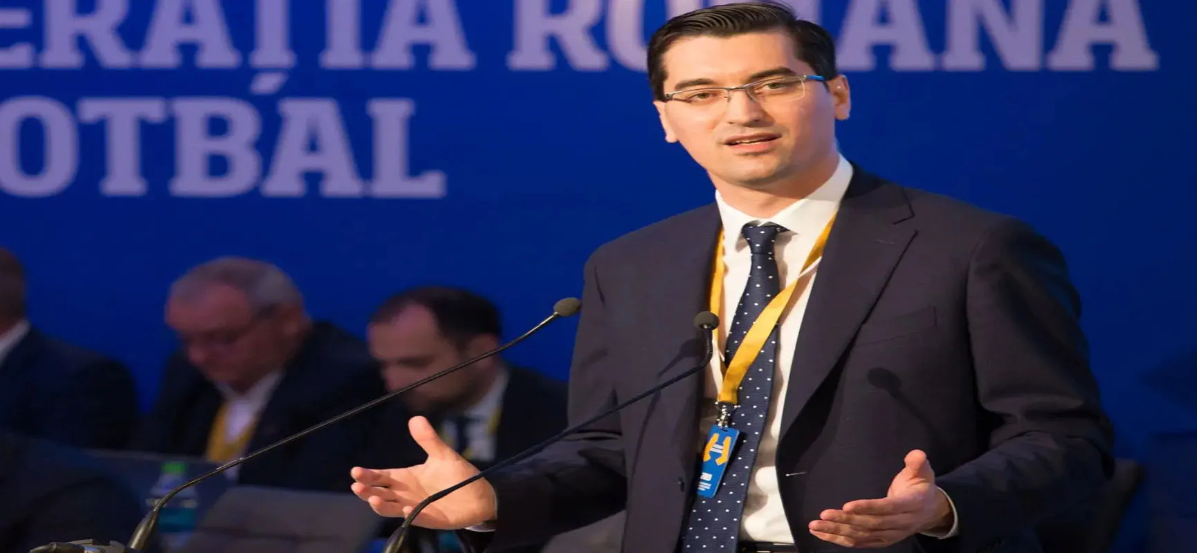 OPINIE | Cine este măscăriciul ăsta?